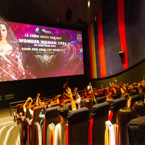 Jun8863 tải ứng dụng tổ chức buổi xem phim Wonder Woman 1984