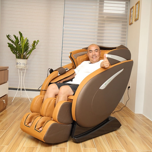 Quốc Thuận tậu máy chạy bộ và Jun888 com ưu đãi hấp dẫn để ở nhà chống dịch