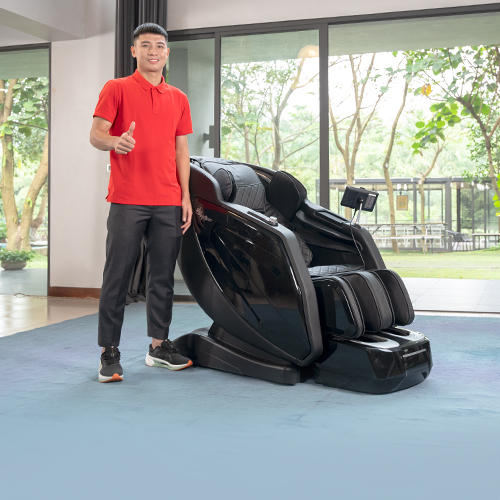 Bùi Tiến Dũng Chọn Jun88 tặng 88K miễn phí Phục Hồi Năng Lượng Phía Sau Sân Bóng