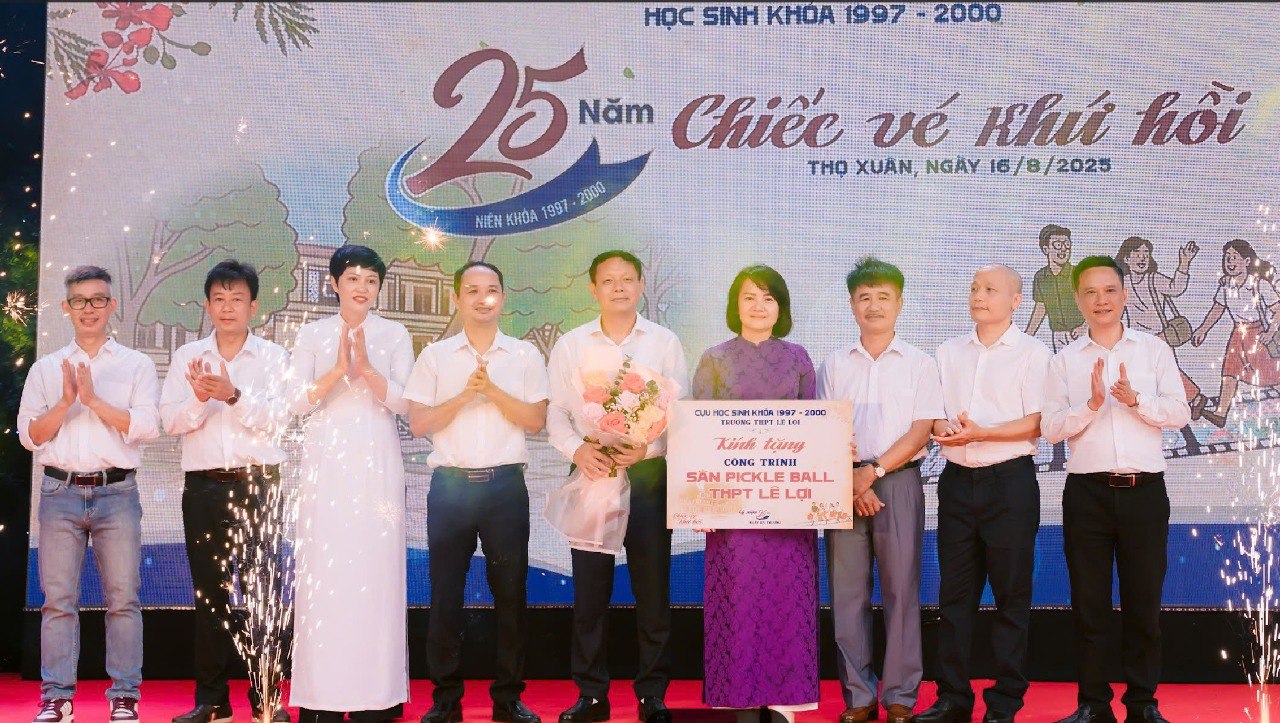 JUN88 VÀ CỰU Jun88vip1 hoàn trả 1.5% mỗi ngày K97-2000 TRƯỜNG THPT LÊ LỢI TRAO TẶNG SÂN PICKLEBALL NHÂN DỊP 25 NĂM RA TRƯỜNG