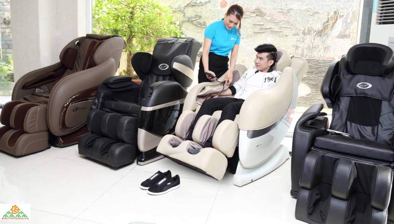 Trải nghiệm c&ugrave;ng anh Bo c&ocirc;ng nghệ nổi bật của ghế massage ELIP - ảnh 1