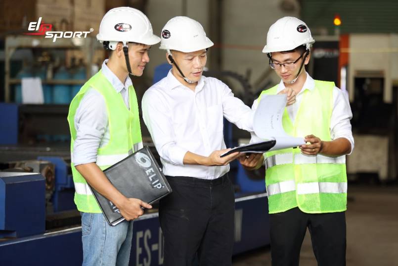 doanh nh&acirc;n L&ecirc; Mạnh Trường 