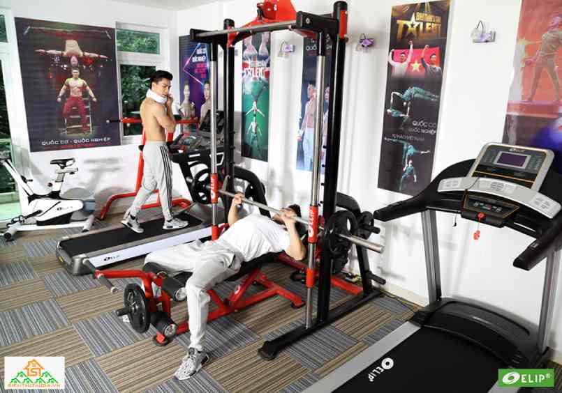 Một ng&agrave;y tập luyện của Quốc Cơ - Quốc Nghiệp - ảnh 4